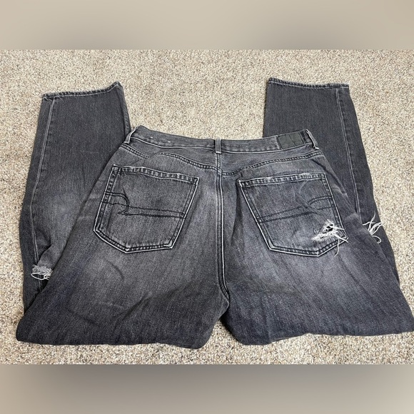 American Eagle Outfitters Women's Jeans Button Fly Black Denim Size 8 Distressed - Picture 4 of 6